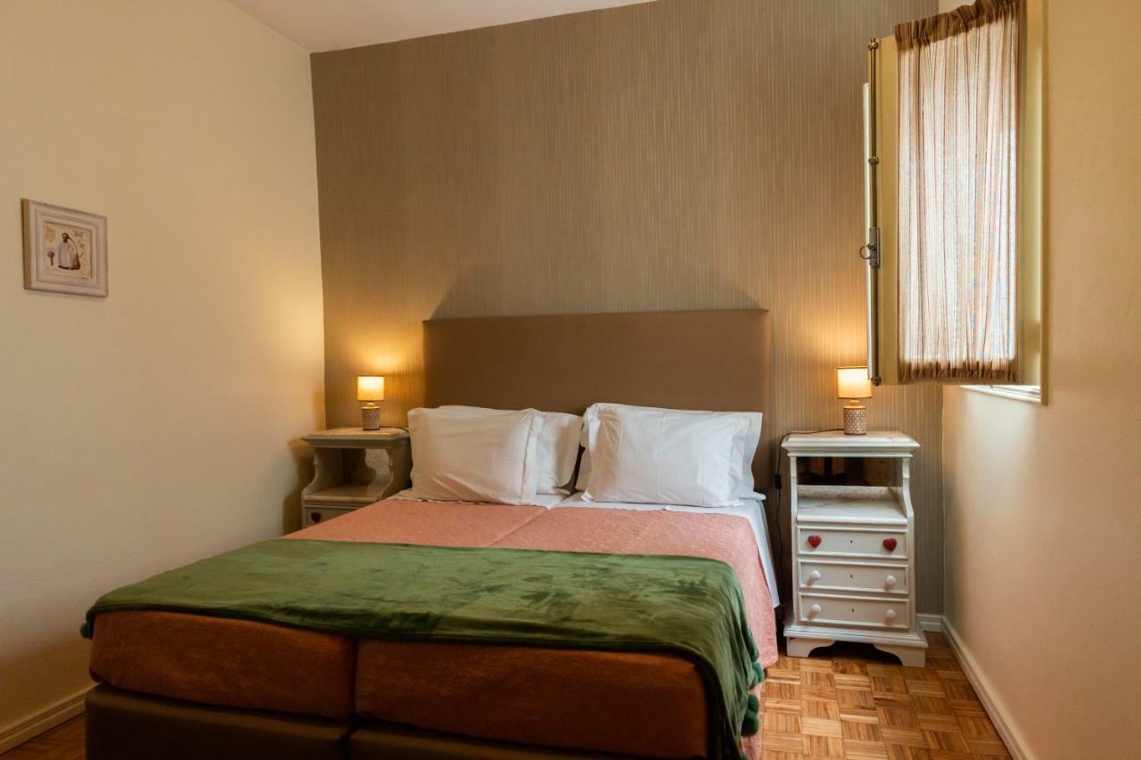 Ester Guest House Chaves Exterior foto
